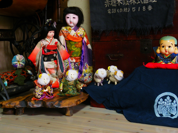 まねきねこ店内作品