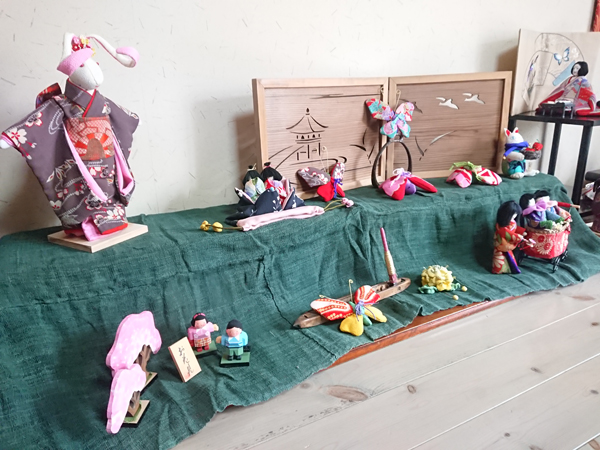 まねきねこ店内