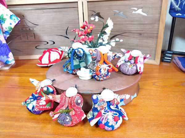 まねきねこ店内