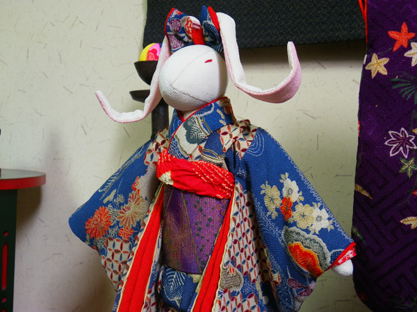 耳長うさぎ人形